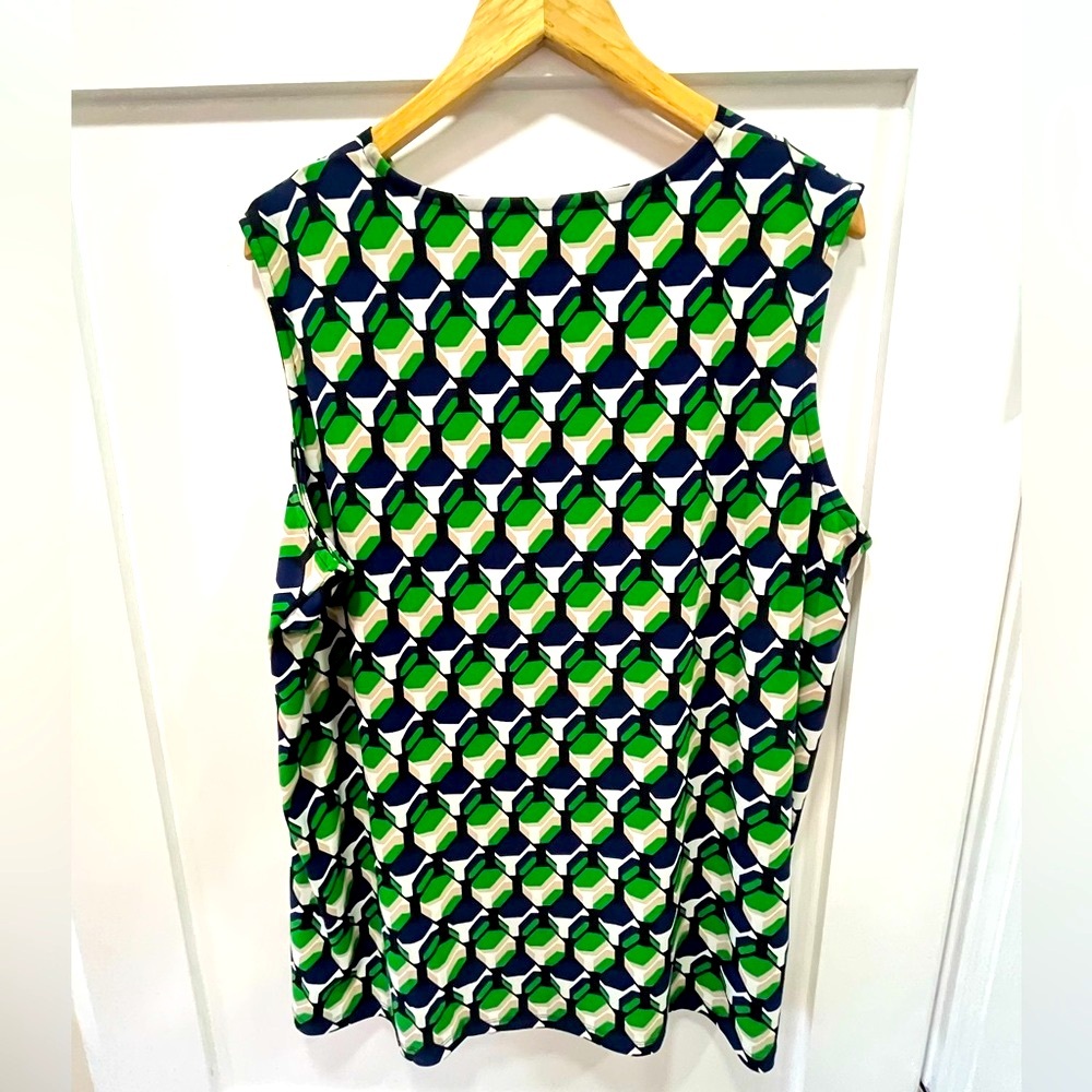 Anne Klein Hexagon Pattern Top - image 3